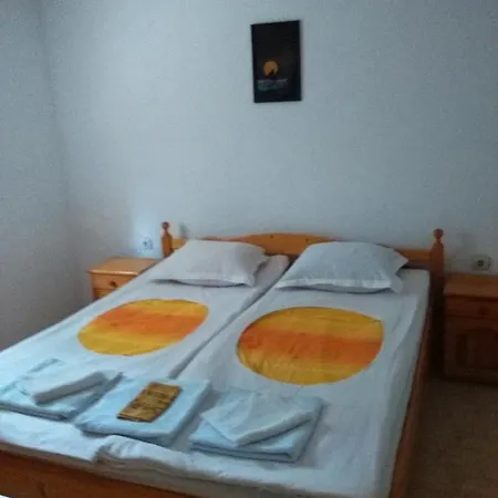 Савина Warna